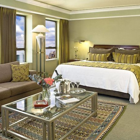 ホテル リーガル パシフィック サンティアゴ エクステリア 写真 A room at the hotel
