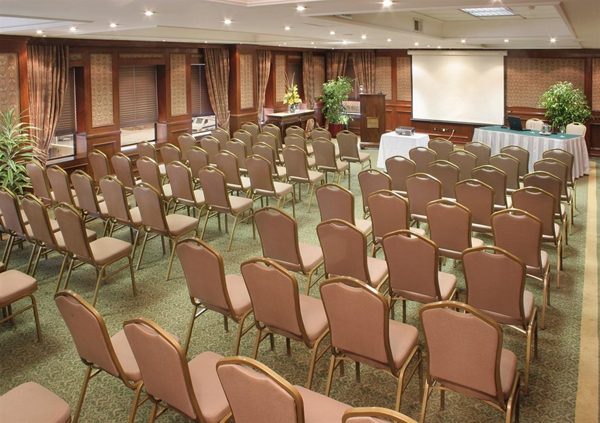 ホテル リーガル パシフィック サンティアゴ エクステリア 写真 A typical conference room