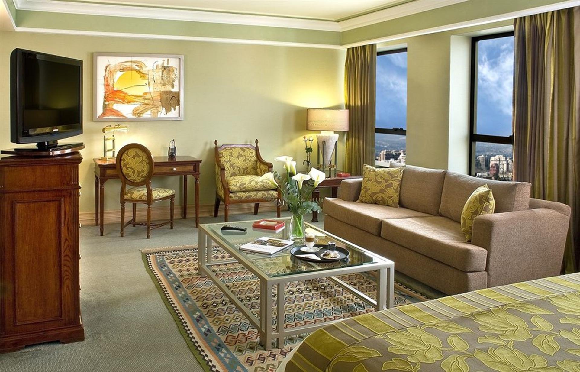 ホテル リーガル パシフィック サンティアゴ エクステリア 写真 Suite at the Grand Hyatt Mumbai