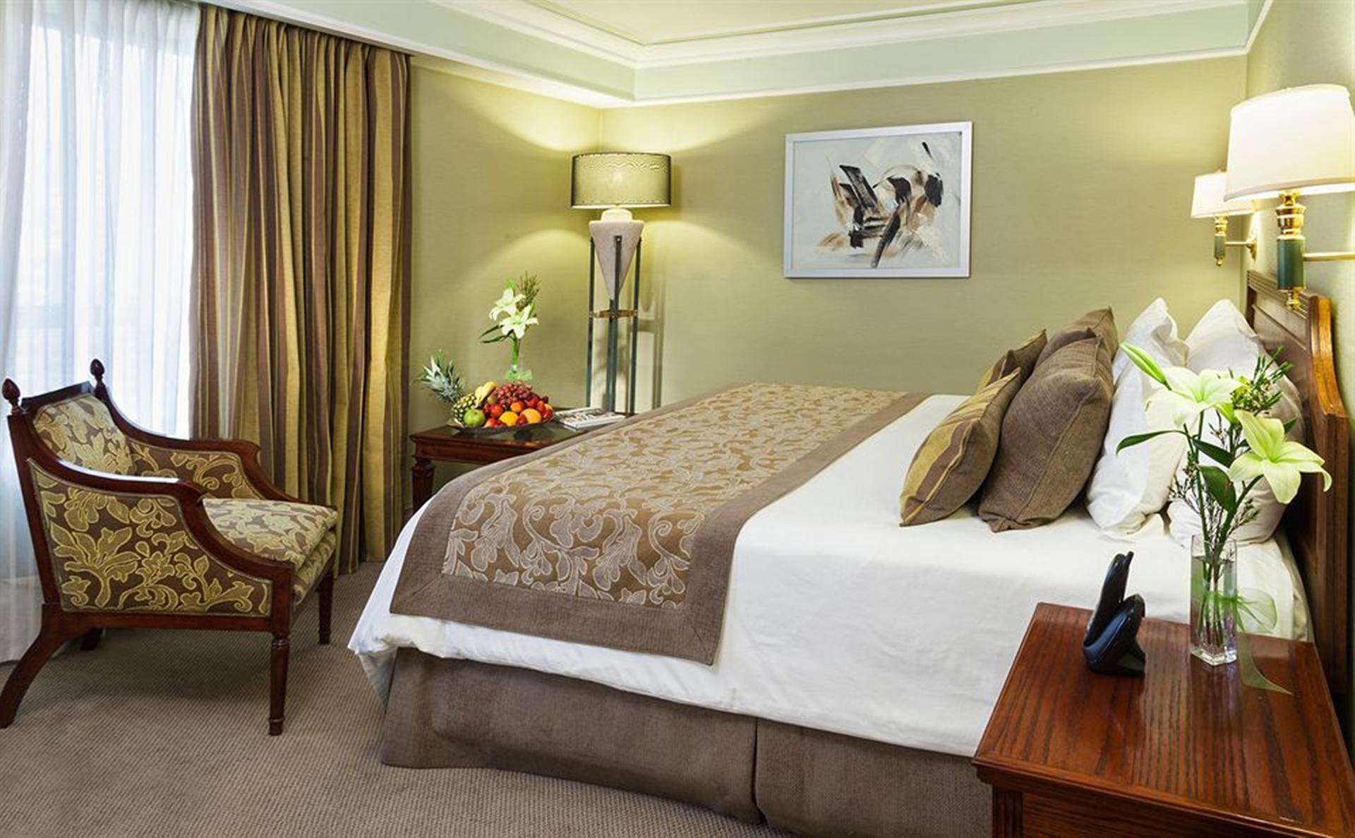 ホテル リーガル パシフィック サンティアゴ エクステリア 写真 A bedroom at the InterContinental London