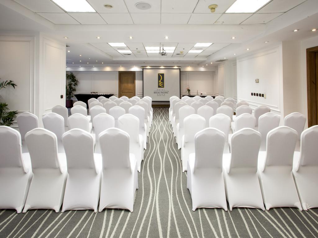 ホテル リーガル パシフィック サンティアゴ エクステリア 写真 The hotel's meeting room