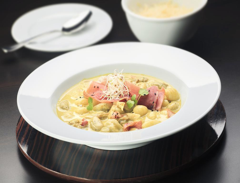 ホテル リーガル パシフィック サンティアゴ エクステリア 写真 A bowl of potato soup